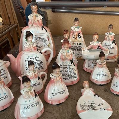 UNESCO Praying Lady Collection 
