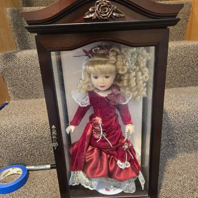 Camilla Garden 1999 Porcelain Doll