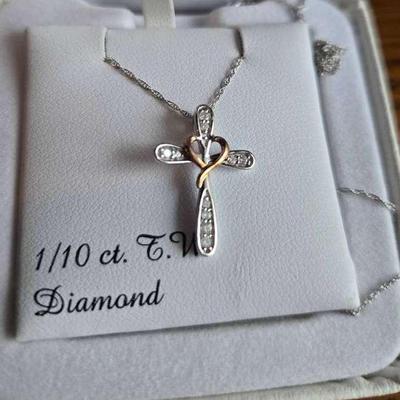 REAL DIAMONDS! 10K White Gold Cross Necklace 