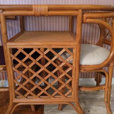 Rattan chess/breakfast table 