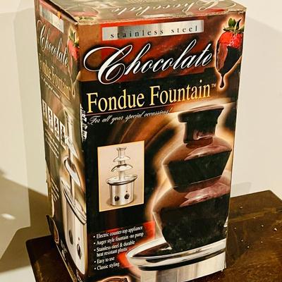 Chocolate Fondue Fountain in Original Box