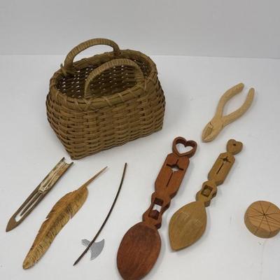 Handcarved wooden pieces
