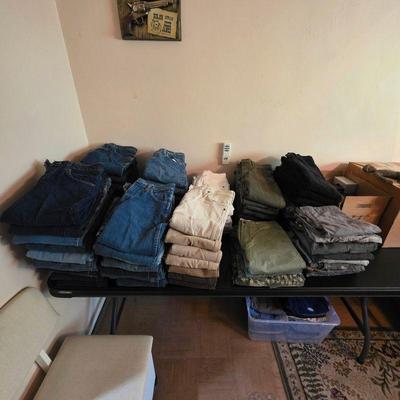 Men's Levi's and Wrangler jeans and shorts