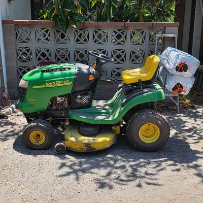 John Deere riding lawnmower
