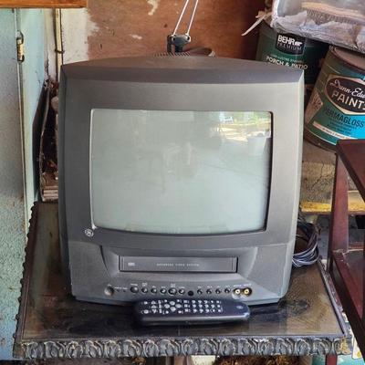 TV VCR combo with remote