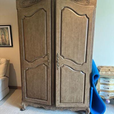Armoire