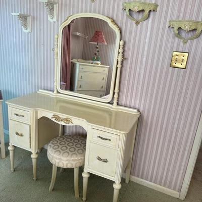 Sale Photo Thumbnail #146
