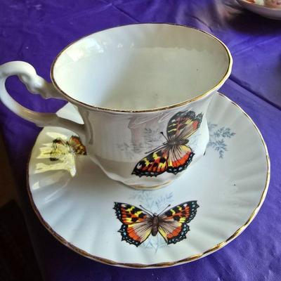 Sale Photo Thumbnail #261: English bone china 