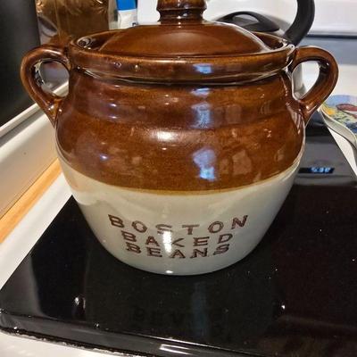 Bean pot stoneware 
