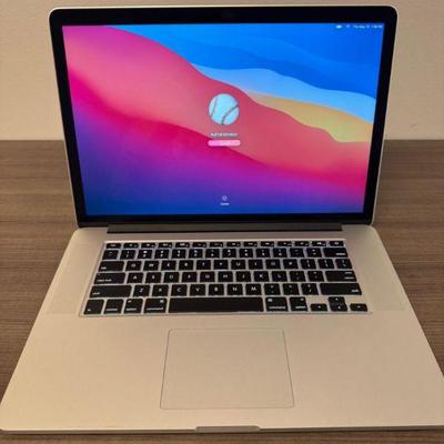 Apple MacBook Pro 15" Retina Display w/ Charger - C02N7212G3QP	