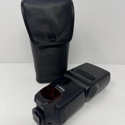 Canon Speedlite 580EX Professional Flash + Canon Case	