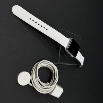Apple Watch Series 2 GPS 42 mm Silver Alum – White Band + Charger	