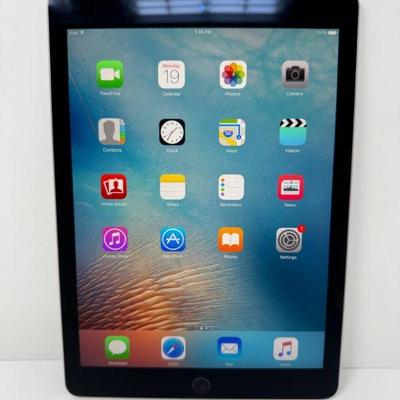 Apple iPad Pro 9.7-in (Wi-Fi, Space Gray) – iOS 9.3.5, 25 GB Free	