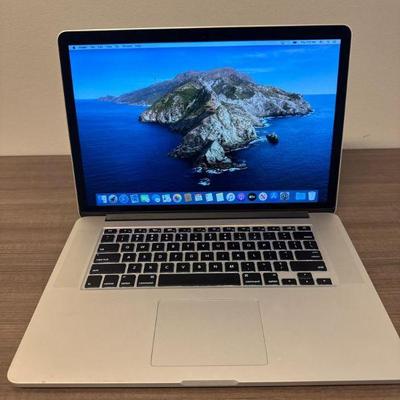 Apple MacBook Pro 15" Retina Display w/ Charger - C02J2BZHDKQ5	