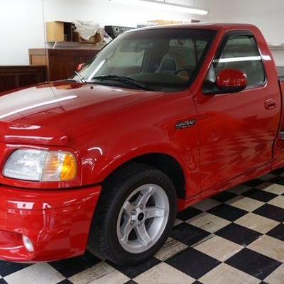 2000 FORD LIGHTNING
