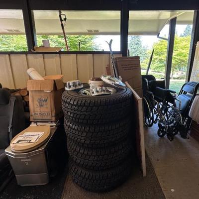 Estate sale photo