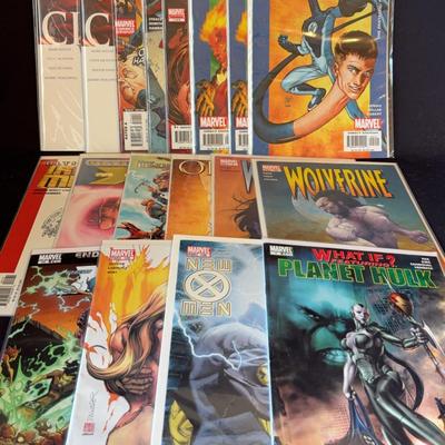 Comics “Civil War” “The Amazing Spiderman” “Iron Man” “X-Men” “Fantastic Four” & More (18)