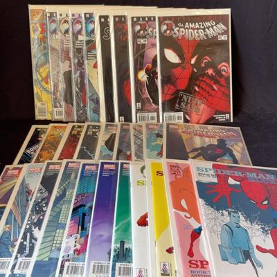 Comics “The Amazing Spiderman” (25) & “Spiderman Blue” (4)