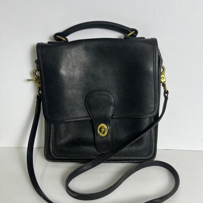 Vintage Coach Leather Station Crossbody Bag