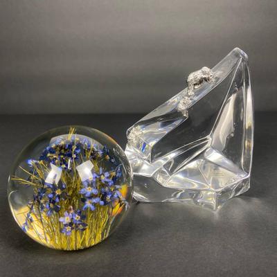 Hafod Grance Paperweight, England & 1989 Franklin Mint 'Crystal Caper' w/Silver Polar Bears, Germany