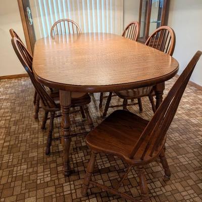 Keller Early American Table and Chairs