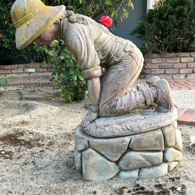 Large Garden Statue - Gardener, Engraved with "Lomelis 2000"