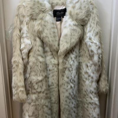 Terry Lewis Classic Luxuries Leopard Print Faux Fur Coat - XS