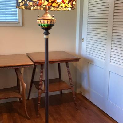 Tiffany Style Stained Glass Lamp