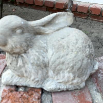 Garden Statue - Bunny