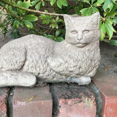 Garden Statue - Cat