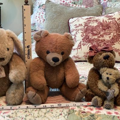 Rabbit & Bears Stuffed Animals 
