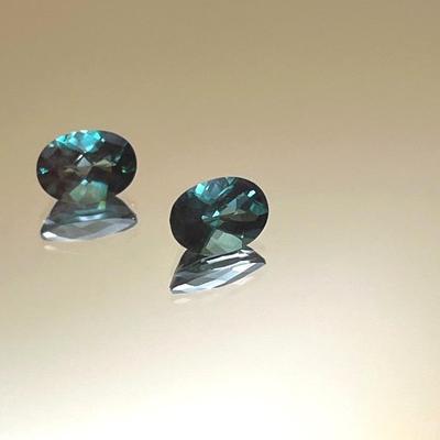 Green Labradorite - Pair of Ovals .70ct.75ct, 7x5mm each