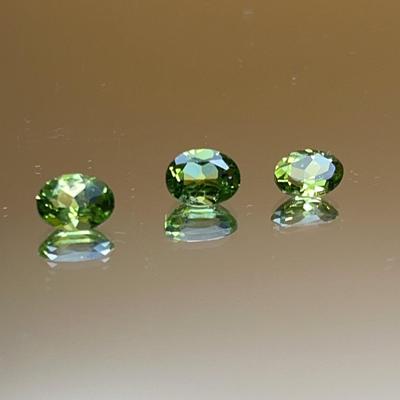 Chinese Peridot Suite of Three Ovals - 1.10ct 1.25ct 1.65ct - 9x7mm each (6th)