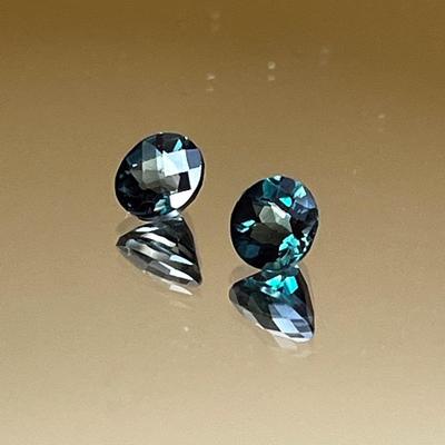 Green Labradorite Pair of Ovals .40ct .50ct 5mm Round - Blue Green Blue Green 