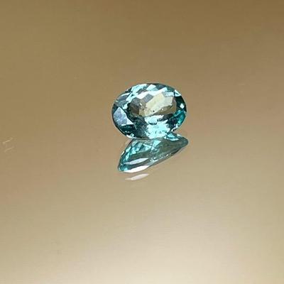 Green Apatite 1.6ct 7x5mm - Unique Color