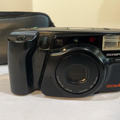 Olympus Infinity Zoom 230 Film Camera