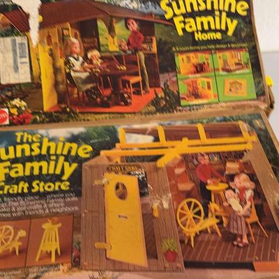 Vintage Sunshine Family Home And Craft Store