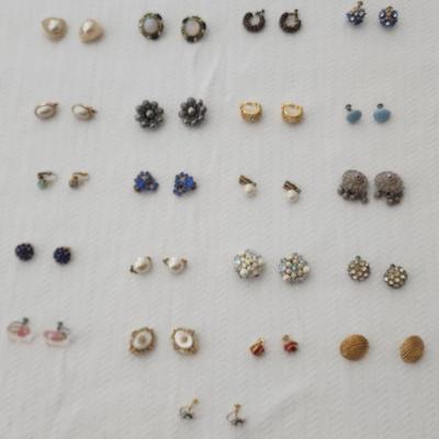 Vintage Earrings 