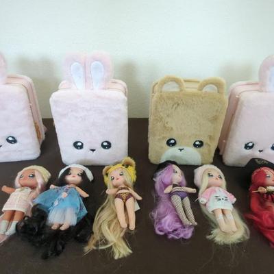 Na Na Na Dolls & Back Packs Lot Of 10