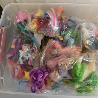 Mystery Lot 8 - My Little Pony Bin 1