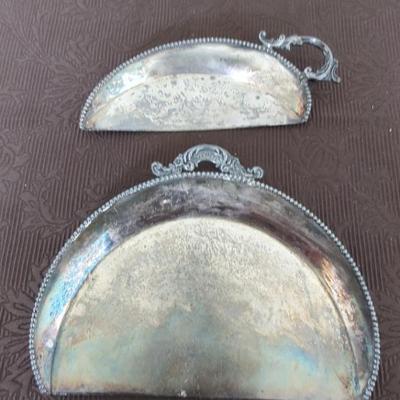 Vintage The Middletown Silver Co Silver Plate Silent Butler Bread Crumb Tray