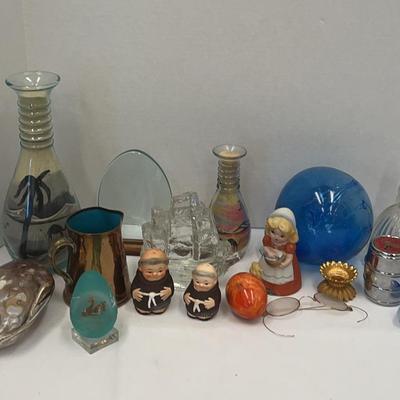Knick-knacks 