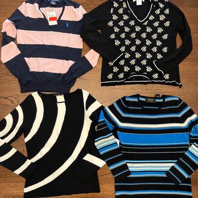 Womens Fine Knit Sweaters Size Small - Lot Of 4