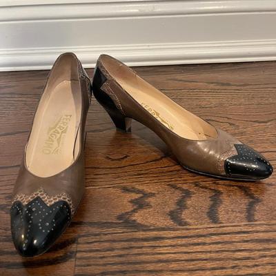 Salvatore Ferragamo Brown And Black Leather Heels Size 7 AA