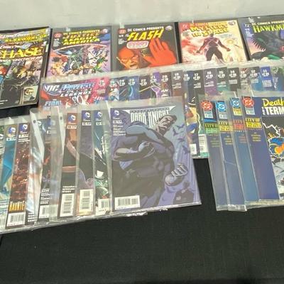 1988-2012 Various DC Comics Including 04 Introduction Comics Of Superman, Flash, & JLA