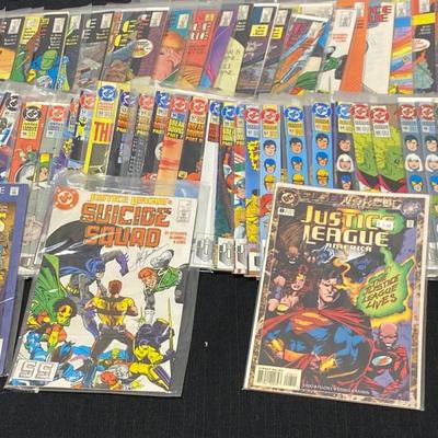 1987-93 DC Justice League International & America One Signed