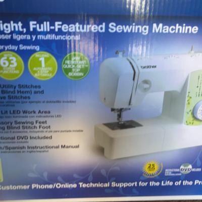Brother SM2700 Lightweight, Full-Featured Sewing Machine