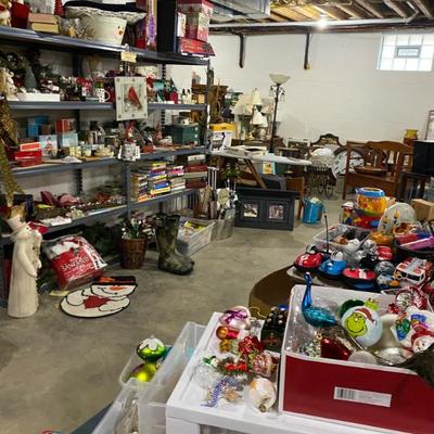 Estate sale photo