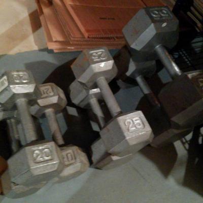 Sale Photo Thumbnail #14: Assorted weight dumbbells