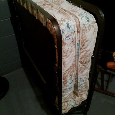 Sale Photo Thumbnail #13: Pull out Cot